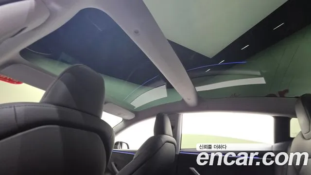 Tesla Model 3 — Фото автомобиля 14