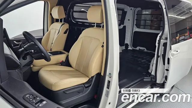 Hyundai Staria Staria Карго 3 места — Фото автомобиля 10