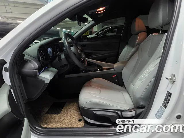 Hyundai AVANTE Новый Avante (CN7) — Фото автомобиля 10