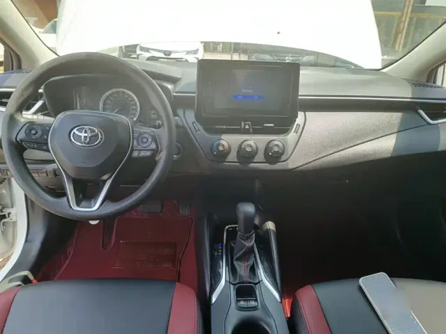 Toyota Corolla — Фото автомобиля 8