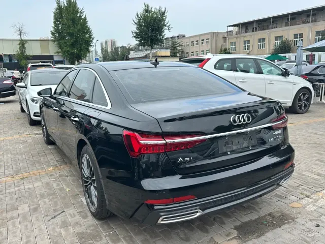 Audi A6L — Фото автомобиля 12
