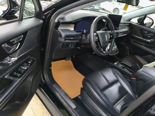 Lincoln Corsair — Фото автомобиля 15