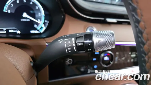 Genesis GV70 — Фото автомобиля 18