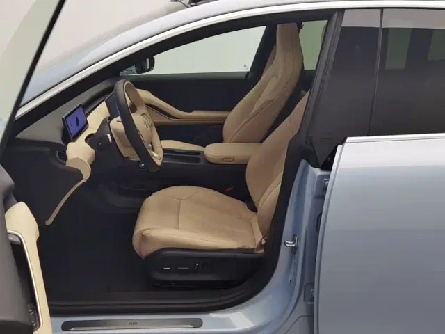 Nio ET5 Touring — Фото автомобиля 10