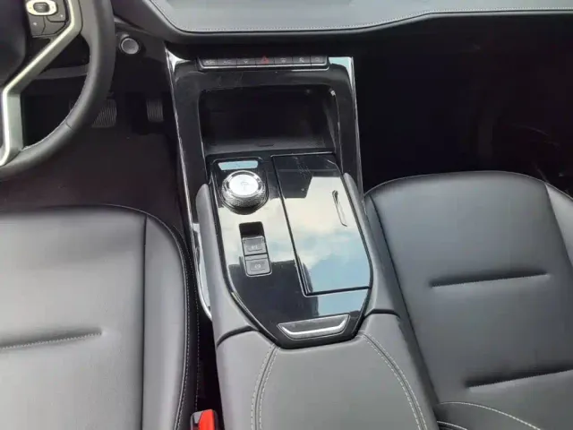 Haval H6 — Фото автомобиля 13