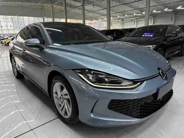Volkswagen Lamando — Фото автомобиля 3