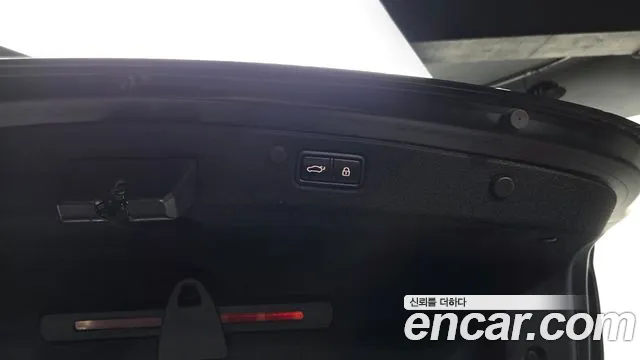 Hyundai Grandeur Новый Grandeur IG 3.0 LPi (Для проката) — Фото автомобиля 25