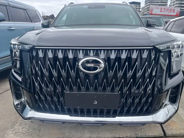 GAC Trumpchi GS8 — Фото автомобиля 2
