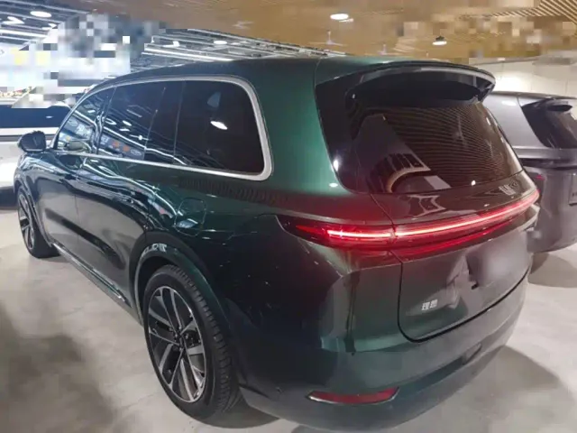 Li Auto L9 — Фото автомобиля 4