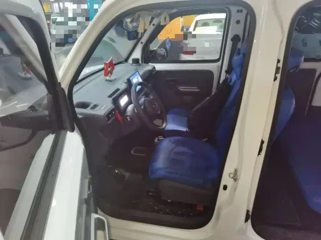 Wuling Zhiguang NEV — Фото автомобиля 14