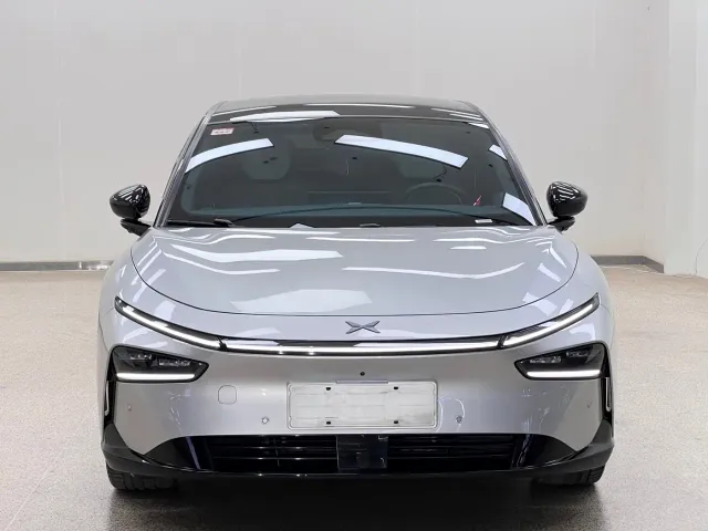 Xpeng P7+ — Фото автомобиля 2