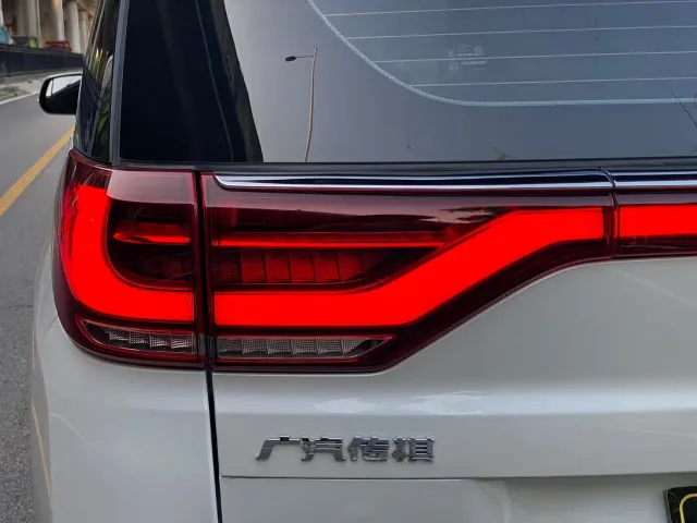 GAC Trumpchi M8 — Фото автомобиля 17