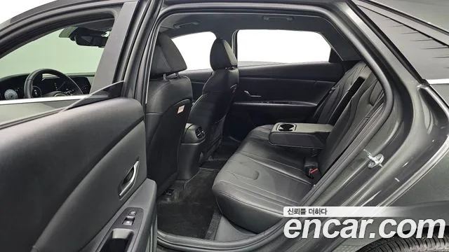 Hyundai AVANTE Avante (CN7) — Фото автомобиля 11