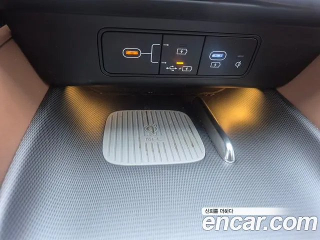 Hyundai Grandeur Grandeur (GN7) 2.5 Бензин 2WD — Фото автомобиля 12