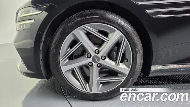 Genesis G80 Бензин 2.5 турбо AWD — Фото автомобиля 2