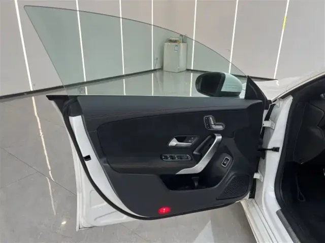 Mercedes-Benz CLA-Class — Фото автомобиля 5