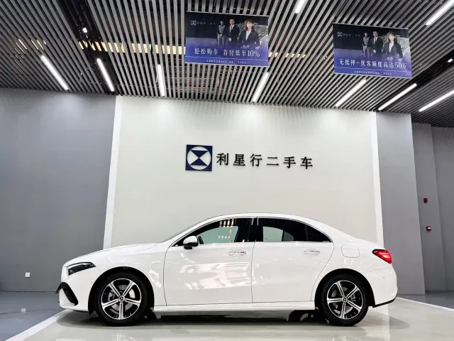 Mercedes-Benz A-Class — Фото автомобиля 2