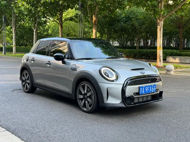 MINI Hatch — Фото автомобиля 3