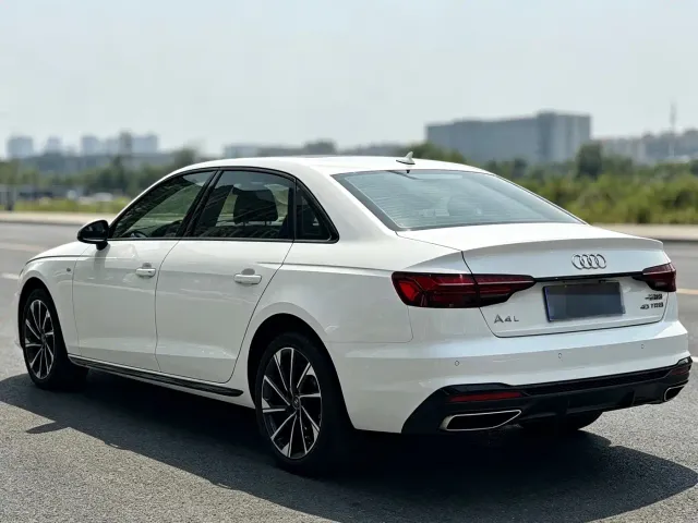 Audi A4L — Фото автомобиля 6