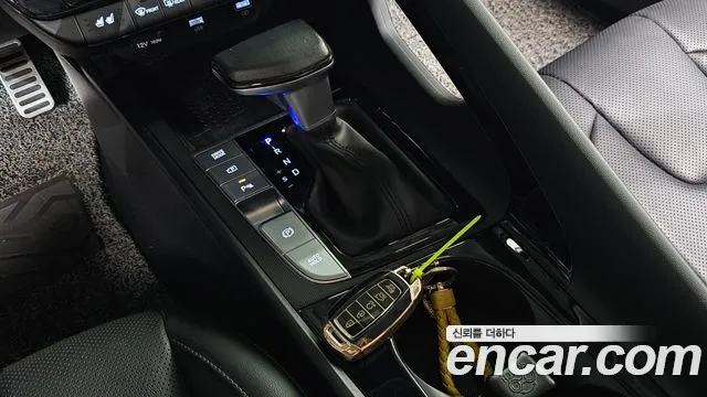 Hyundai Avante CN7 — Фото автомобиля 9