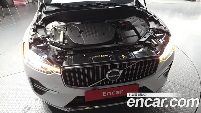 Вольво XC60 — Фото автомобиля 5