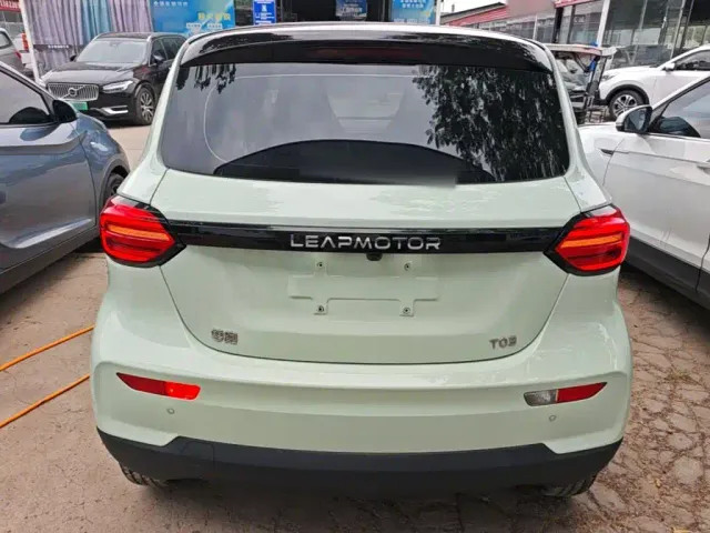 Leapmotor T03 — Фото автомобиля 5