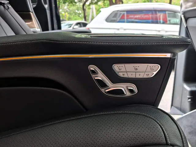 Mercedes-Benz V-Class — Фото автомобиля 18