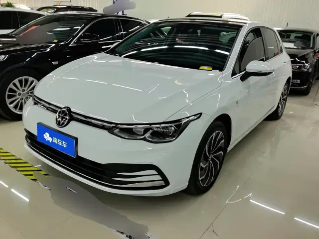 Фотография автомобиля — Volkswagen Golf
