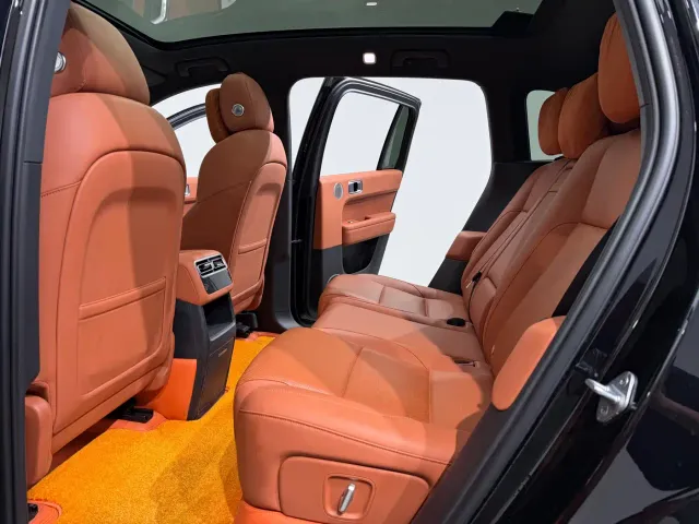 Li Auto L6 — Фото автомобиля 10