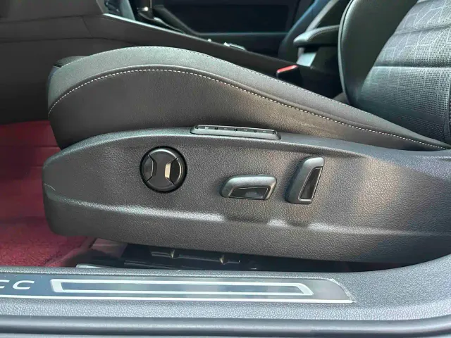 Volkswagen CC — Фото автомобиля 10