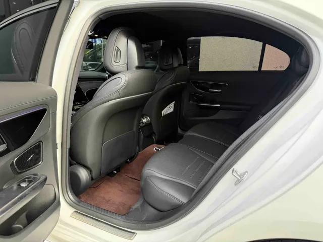 Mercedes-Benz C-Class — Фото автомобиля 6