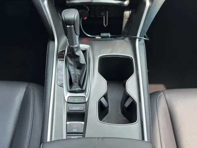 Honda Accord — Фото автомобиля 12