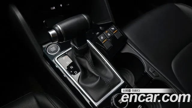 Kia Sportage Sportage 5-е поколение Дизель 2.0 2WD — Фото автомобиля 9