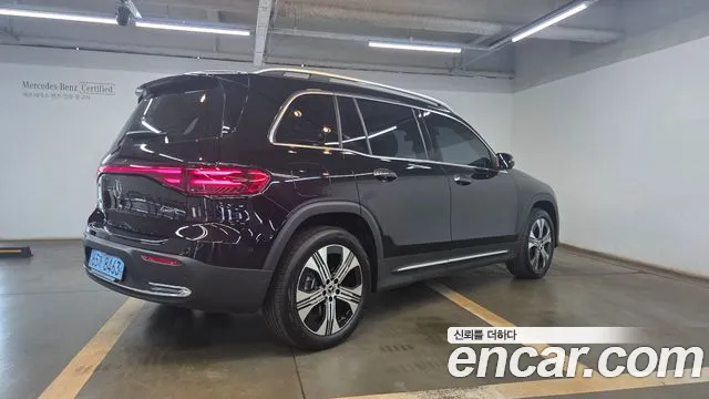 Mercedes-Benz EQB — Фото автомобиля 2