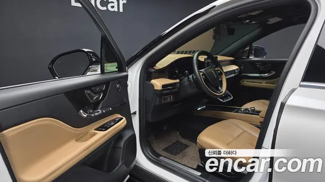 Lincoln Corsair Corsair 2.0 Reserve AWD — Фото автомобиля 7