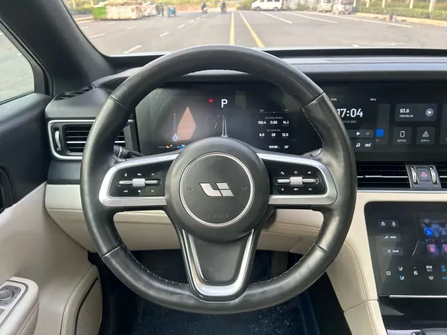 Li Auto ONE — Фото автомобиля 7