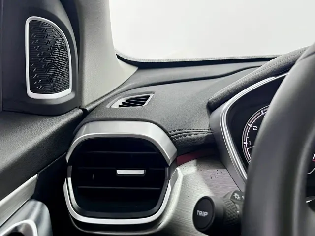 Geely Binyue — Фото автомобиля 14
