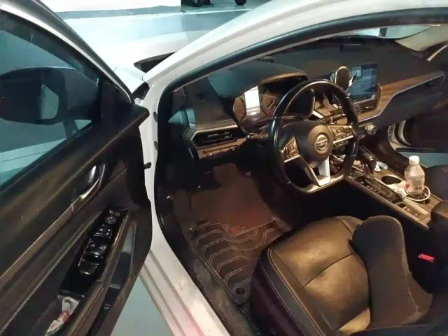 Nissan Teana — Фото автомобиля 13