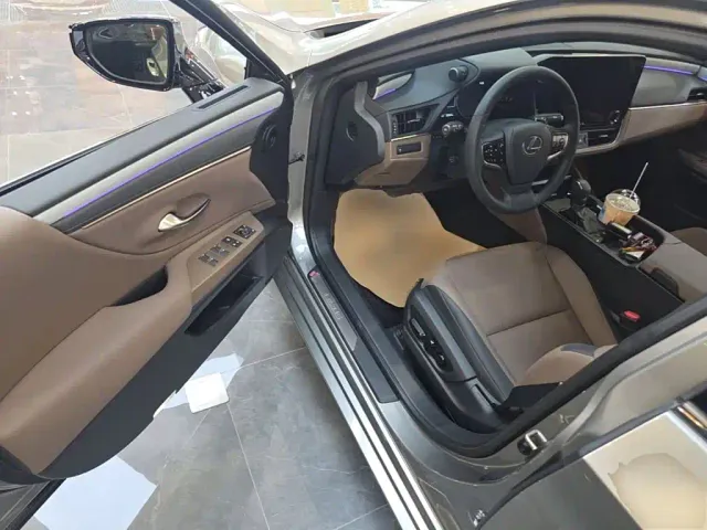 Lexus ES — Фото автомобиля 20