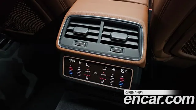 Audi A6 45 TFSI Premium — Фото автомобиля 30