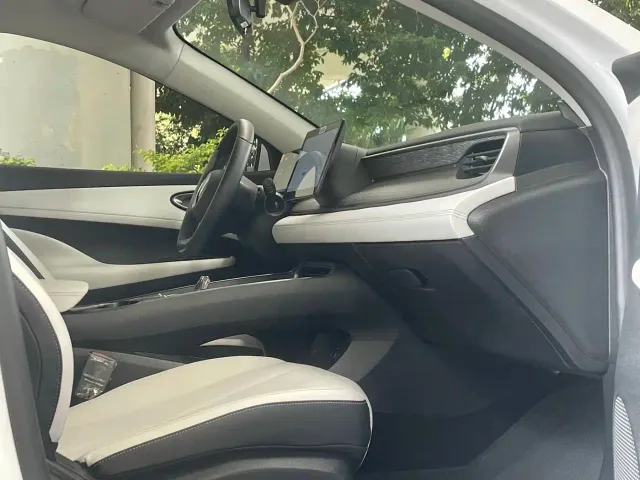 BYD Seal 05 DM-i — Фото автомобиля 16