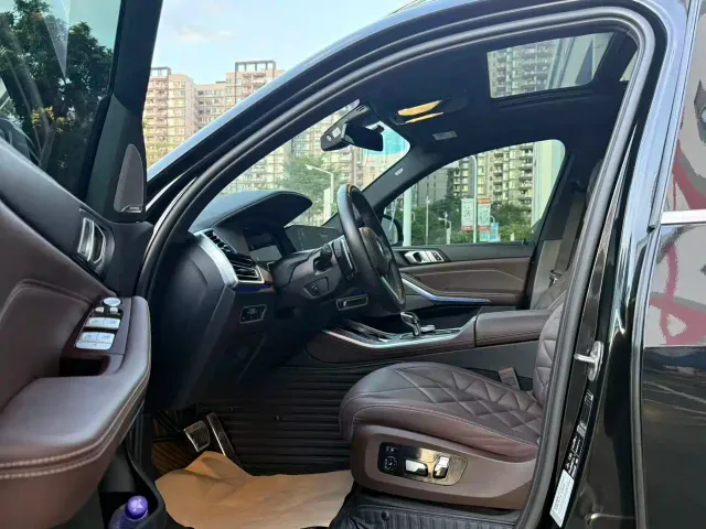 BMW X5 — Фото автомобиля 12