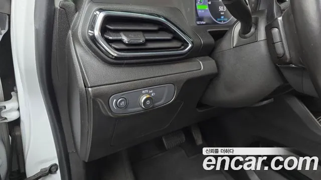 Chevrolet Bolt EV — Фото автомобиля 18
