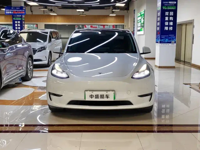 Tesla Model Y 2022 Facelift Long Range All-Wheel Drive Version — Фото автомобиля 2