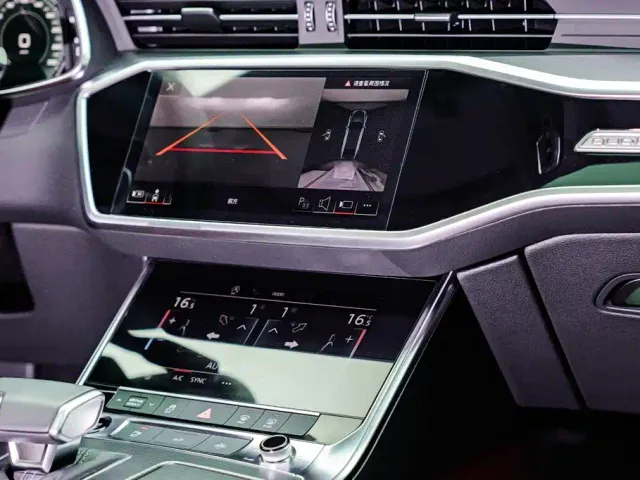Audi A7L — Фото автомобиля 13