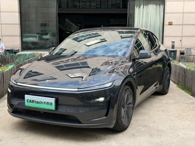 Фотография автомобиля — Tesla Model Y