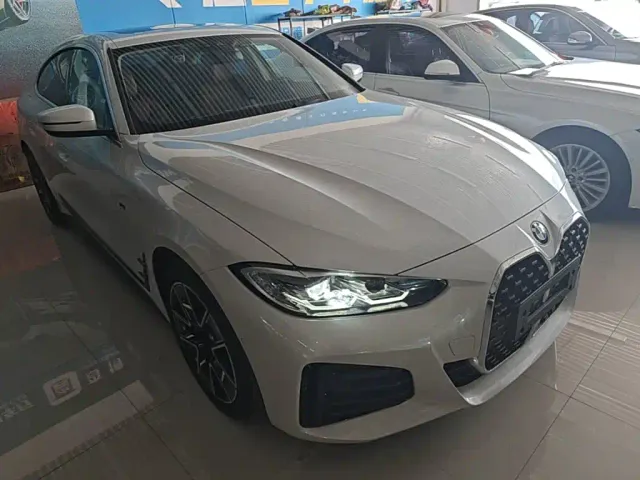 BMW 4 Series — Фото автомобиля 3