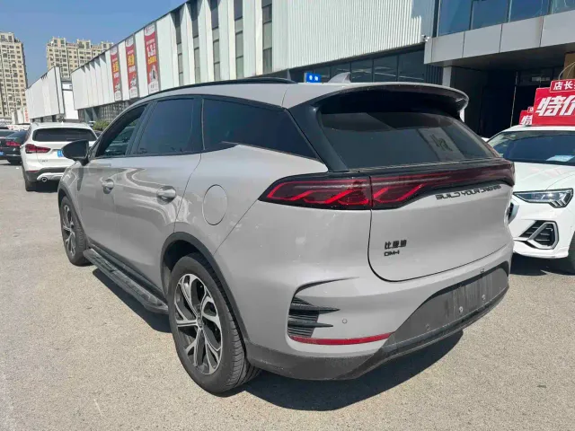 BYD Tang — Фото автомобиля 6