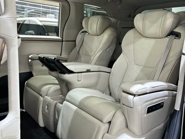 Lexus LM — Фото автомобиля 16