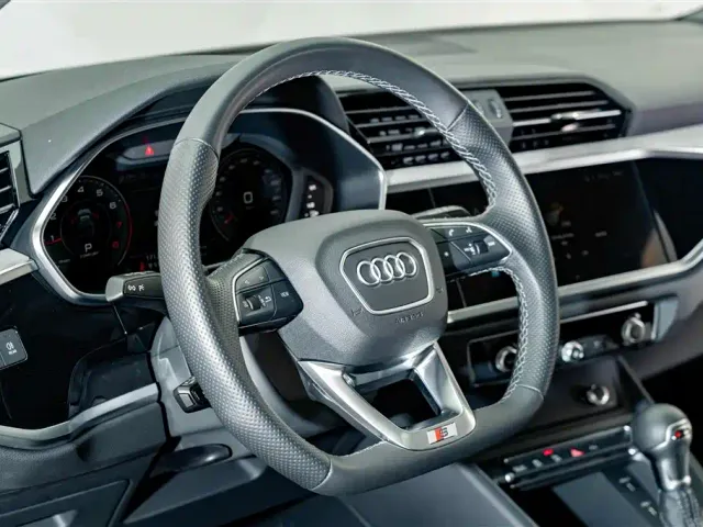 Audi Q3 Sportback — Фото автомобиля 10